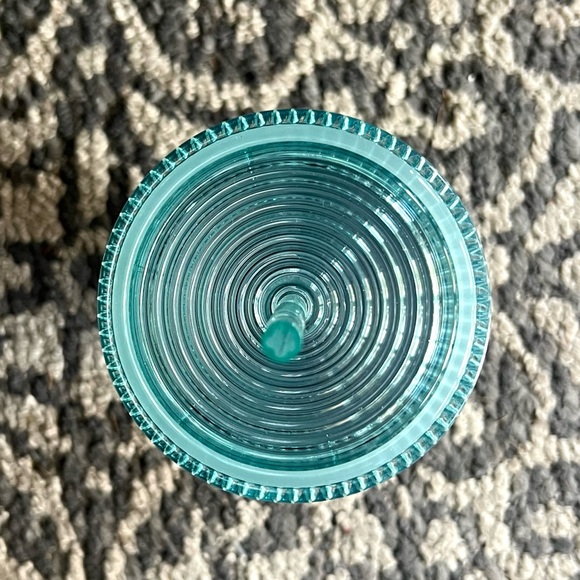 Starbucks Iridescent Mermaid Scale Tumbler Cold Cup - Picture 4 of 5